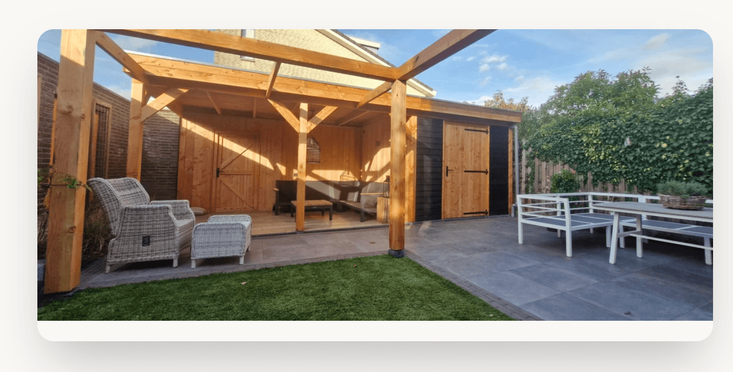 Op maat gemaakt houtwerk en overkapping project