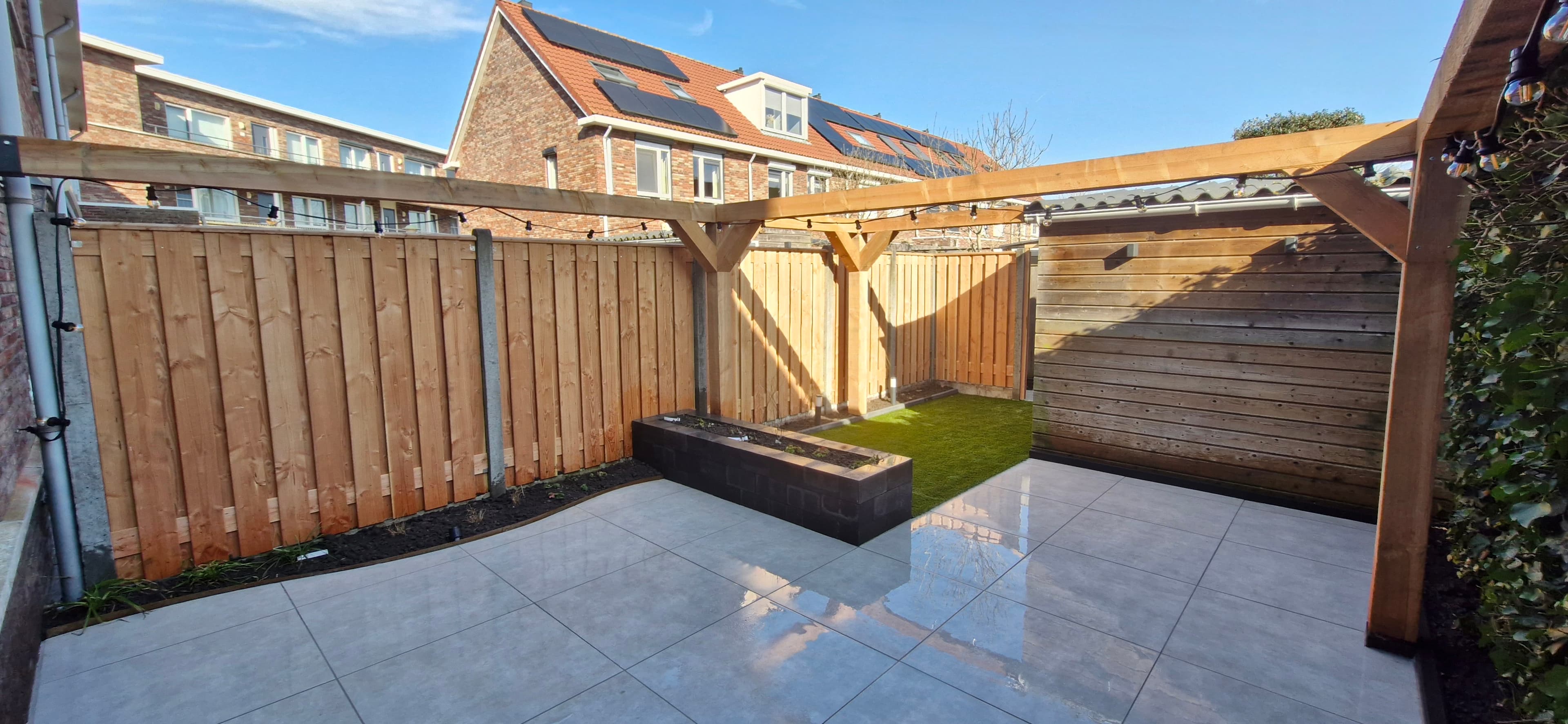 Voor en achtertuin Nieuw-Beierland - Hoofdafbeelding van het tuinproject